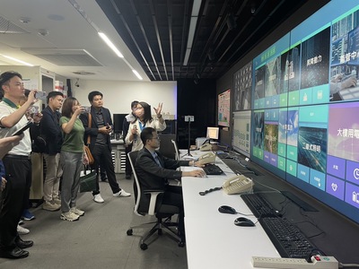泰國BIM協會參訪全國首座公務機關「智慧能源管理中心」，新北市府行政大樓的管理系統利用3D視覺化操作介面，整合監控及能源等8項子系統。