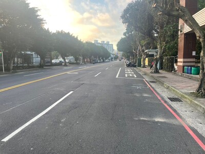為改善新店區中正路(區道北101線)道路鋪面品質，養工處將於3月17至20日每日晚間10時至翌日清晨6時，辦理道路銑鋪工程。