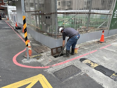 新北市118處建築工地完成排水系統、施工圍籬等項目自主檢查,確保汛期期間公共安全。