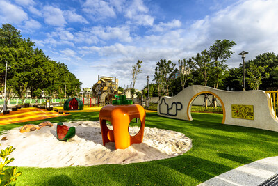 新工處打造特色公園至今完成49座,其中新莊區快樂公園廣受好評,未來將建置鶯歌鳳鳴公四公園等,提供市民更多休憩空間。