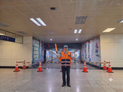 新府路及新站路地下道配電盤進行汰換工程,將封閉其地下連通道,提醒用路人提前改走平面人行道。
