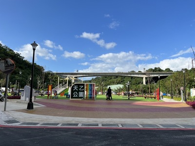五股天乙公園改善前,長期被民眾占用當停車場租出獲利,經養工處排除占用後,去年搖身一變共融式遊戲場