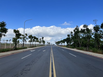 位於林口工一重劃區內20米寬的「頭湖一路」是通往頂福里的重要幹道，在相關單位確保行車安全無虞後，將於11月6日開放道路通車。
